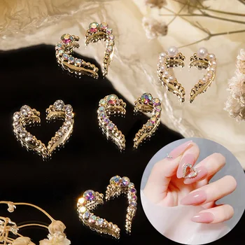 50pcs Zircão Nail Art Encantos Além Coração dos Namorados com White Diamond/Pearl Moldura de Ouro Prego Jóias de Enfeite Prego 3D Suprimentos