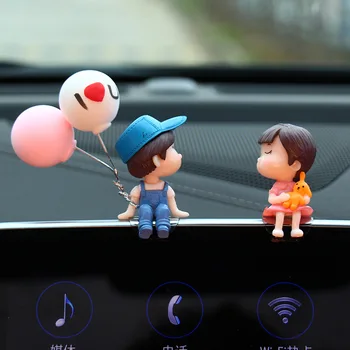 A Decoração do carro Bonito dos desenhos animados Casais Figura de Ação Figuras de Balão de Enfeite Dia dos Namorados Auto Acessórios de decoração para Meninas