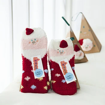 Animal bonito Design Veado meias de Natal Dom 3D Fofo Coral de Veludo Espesso Quente de Inverno, Meias Para Mulheres presente de Ano novo Sox com Bo