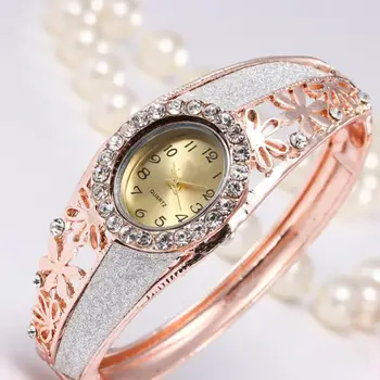 Moda Pulseira Oco Relógios Mulheres De Luxo Marca De Quartzo Cristal Incorporar Rosa Ouro Analógico Dial Strass Completo De Aço Pulseira Relógio