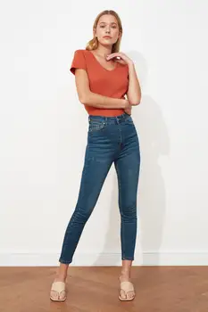 Trendyol Yıpratmalı de Cintura Alta Jeans Skinny TWOAW21JE0517